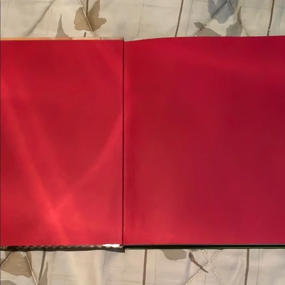 Southern Living Red and Green Kitchen Cookbook - Picture 2 of 9